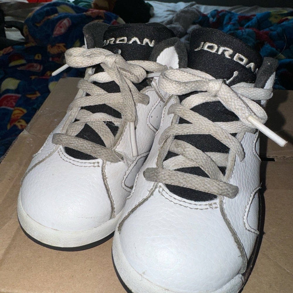 Jordan 6 Retro White and Black Sneakers Classic Design